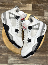 Load image into Gallery viewer, Jordan 4 White Cement (7Y/8.5W)
