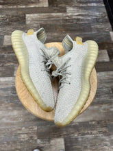 Load image into Gallery viewer, Yeezy 350 Light (11.5)
