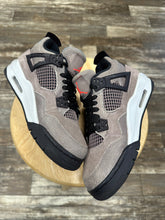 Load image into Gallery viewer, Jordan 4 Taupe Haze (6.5Y/8W)

