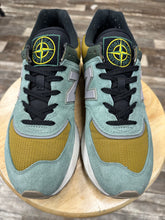 Load image into Gallery viewer, New Balance 574 Stone Island (10)
