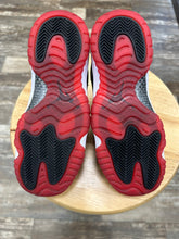 Load image into Gallery viewer, Jordan 11 Concord Bred (5.5Y/7W)
