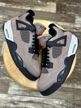 Load image into Gallery viewer, Jordan 4 Taupe Haze (6.5Y/8W)
