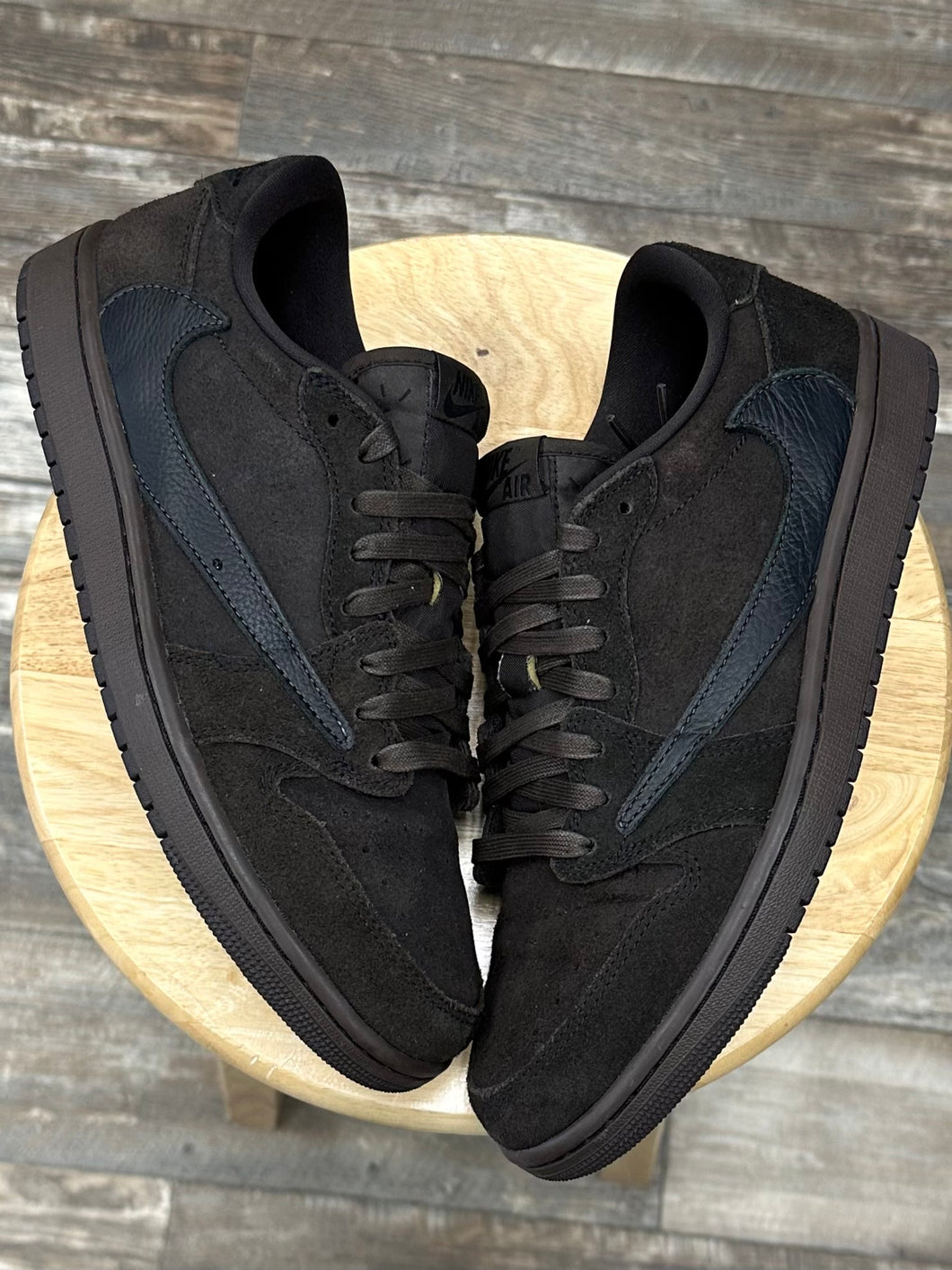 Jordan 1 Low Travis Scott Velvet Brown (10)