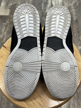 Load image into Gallery viewer, Sb Dunk Low Gnarhunters(10)
