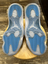 Load image into Gallery viewer, Jordan 11 Low UNC (11)
