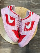Load image into Gallery viewer, Nike Dunk Low Valentines Day (7Y/8.5W)
