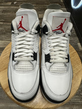 Load image into Gallery viewer, Jordan 4 White Cement (9.5)
