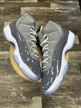 Load image into Gallery viewer, Jordan 11 Cool Grey (11.5)
