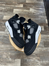 Load image into Gallery viewer, Jordan 4 White Thunder (9.5)
