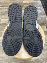 Load image into Gallery viewer, Nike Dunk Low Panda (11.5)
