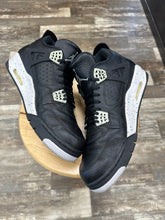 Load image into Gallery viewer, Jordan 4 Oreo (13)
