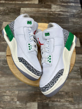 Load image into Gallery viewer, Jordan 3 Lucky Green (6Y/7.5W)
