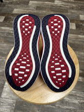 Load image into Gallery viewer, Nike Zoom Vomero Plus (7Y/8.5W)
