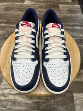 Load image into Gallery viewer, Jordan 1 Low Howard (9.5)
