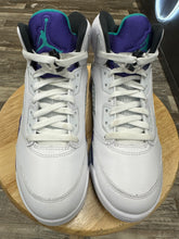 Load image into Gallery viewer, Jordan 5 Grape (8.5)
