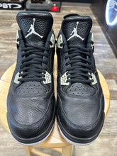 Load image into Gallery viewer, Jordan 4 Oreo (13)
