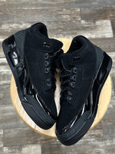 Load image into Gallery viewer, Jordan 3 Black Cat (9.5)
