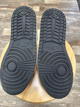 Load image into Gallery viewer, Jordan 1 Low Green Glow (10)
