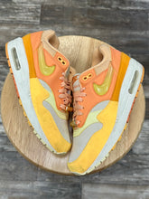 Load image into Gallery viewer, Nike Air Max 1 Puerto Rico (6Y/7.5W)
