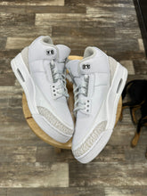 Load image into Gallery viewer, Jordan 3 Pure Money (10.5)
