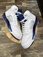 Load image into Gallery viewer, Jordan 5 Grape (8.5)
