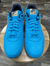 Load image into Gallery viewer, Nike Air Max 1 Corduroy (13)
