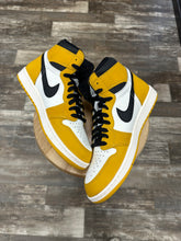 Load image into Gallery viewer, Jordan 1 Ochre (12)
