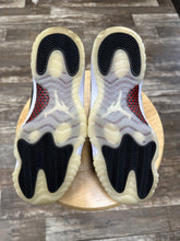 Load image into Gallery viewer, Jordan 11 Low 72-10 (10.5)
