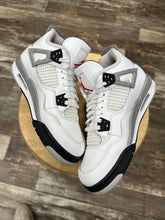 Load image into Gallery viewer, Jordan 4 White Cement (7Y/8.5W)
