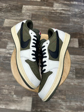 Load image into Gallery viewer, Jordan 1 Low Travis Scott Medium Olive (14)
