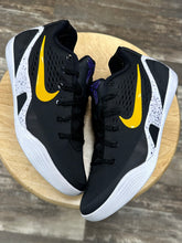 Load image into Gallery viewer, Nike Kobe 9 Lakers (7Y/8.5W)
