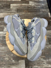 Load image into Gallery viewer, Yeezy 500 Stone Salt (9.5)

