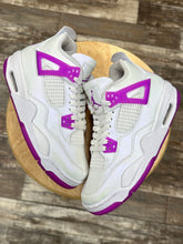 Load image into Gallery viewer, Jordan 4 Hyper Violet (6Y/7.5W)
