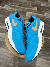 Load image into Gallery viewer, Nike Air Max 1 Corduroy (13)

