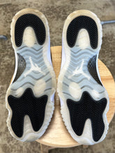 Load image into Gallery viewer, Jordan 11 DMP (13)
