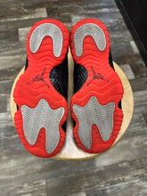Load image into Gallery viewer, Jordan Future (9)
