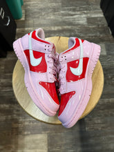 Load image into Gallery viewer, Nike Dunk Low Valentines Day (7Y/8.5W)
