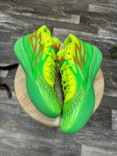 Load image into Gallery viewer, PUMA Lamelo Ball MB.02

