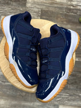 Load image into Gallery viewer, Jordan 11 Low Midnight Navy (9)
