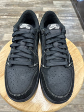 Load image into Gallery viewer, Jordan 1 Low Travis Scott Phantom (10.5)
