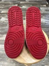Load image into Gallery viewer, Jordan 1 High Union LA Chicago (10.5)
