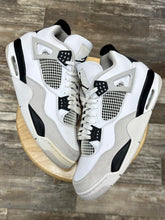 Load image into Gallery viewer, Jordan 4 Military Black (13)
