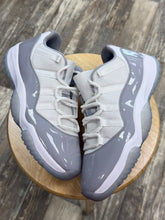 Load image into Gallery viewer, Jordan 11 Low Cement(10)
