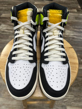 Load image into Gallery viewer, Jordan 1 University Gold (13)
