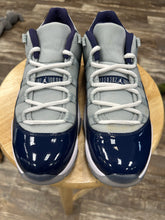 Load image into Gallery viewer, Jordan 11 Low Georgetown (9)
