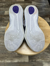 Load image into Gallery viewer, Nike Kobe 9 Lakers (7Y/8.5W)
