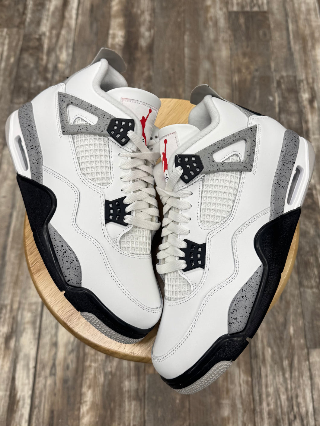 (DS) Jordan 4 White Cement (13)