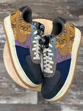 Load image into Gallery viewer, Nike Air Force 1 Cactus Jack (10.5)

