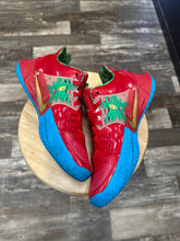 Load image into Gallery viewer, Nike Kyrie 2 Low Mr. Krabs (10.5)

