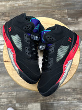 Load image into Gallery viewer, Jordan 5 Top 3 (5.5Y/7W)
